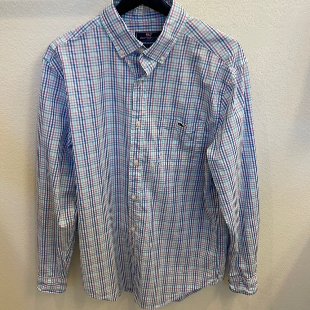 Vineyard vines classic fit shirt
